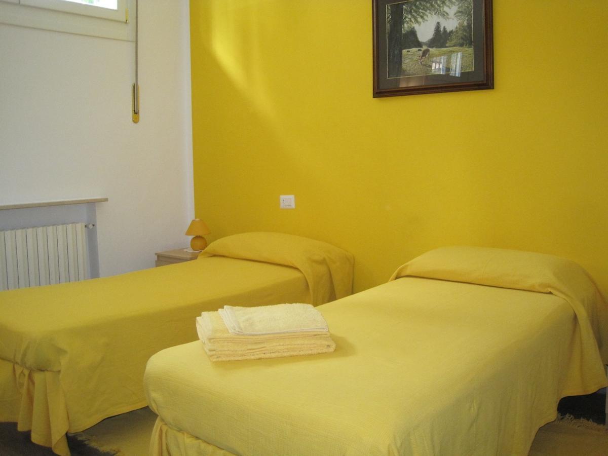 Bed And Breakfast Lo Scrigno Polinago Zimmer foto